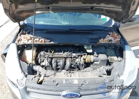 2013 Ford Escape S z USA, uszkodzony, nr VIN 1FMCU0F76DUC67904